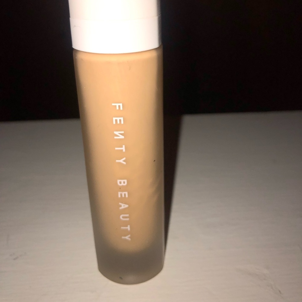 Fenty beauty foundation